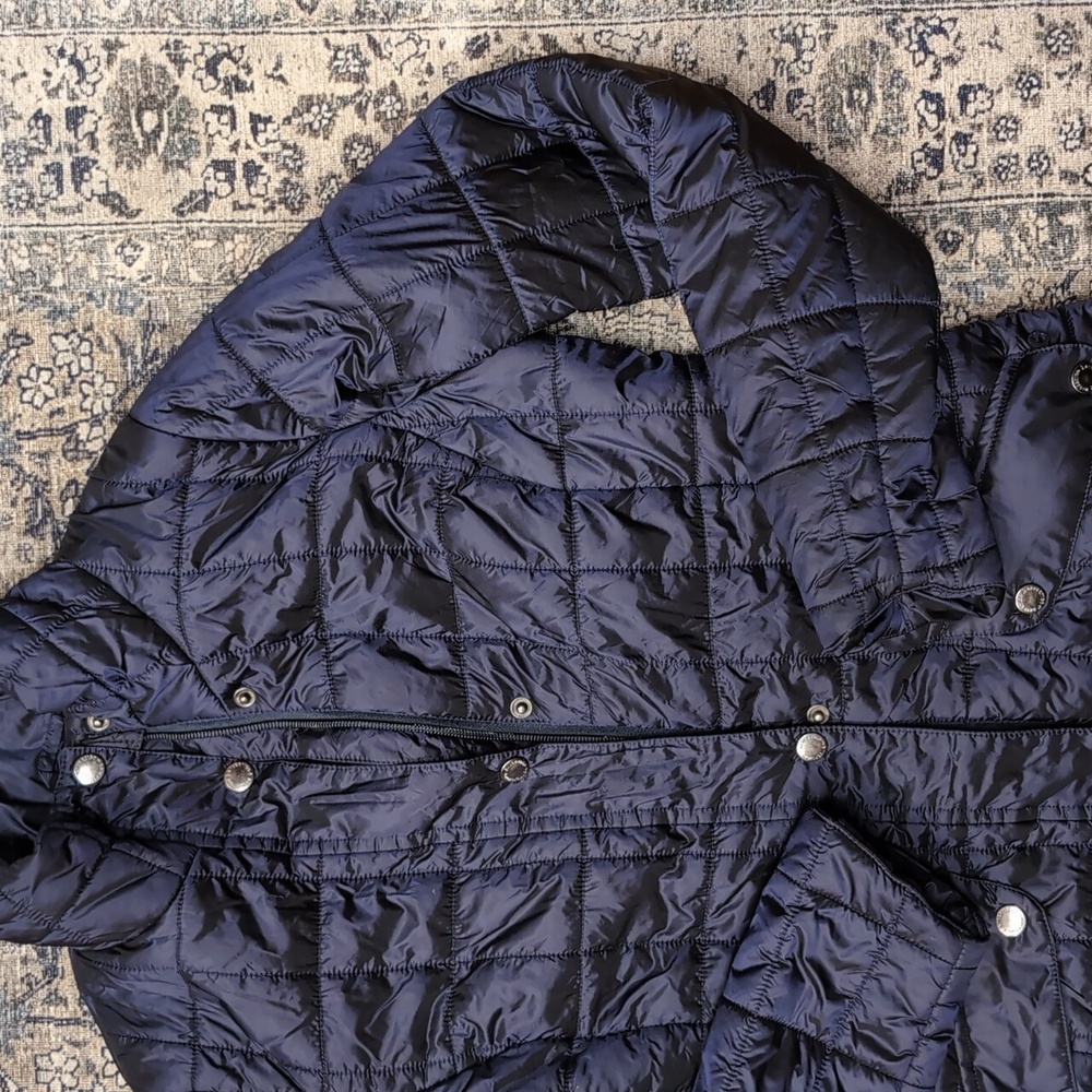 Quilted Navy Puffer Jacket w/ Pockets B Vertigo w/ Button Flaps on Tailcoat - Picture 2 of 5